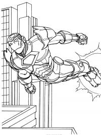 Железный человек летит среди зданий города Раскраски для мальчиков